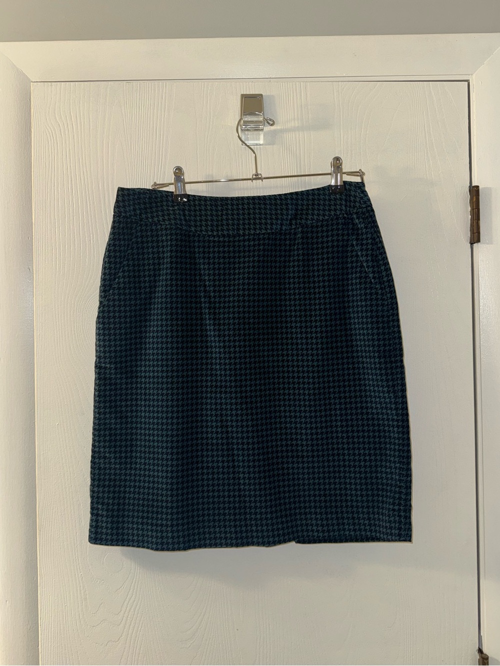 L.L.Bean Houndstooth Velvet Pencil Skirt